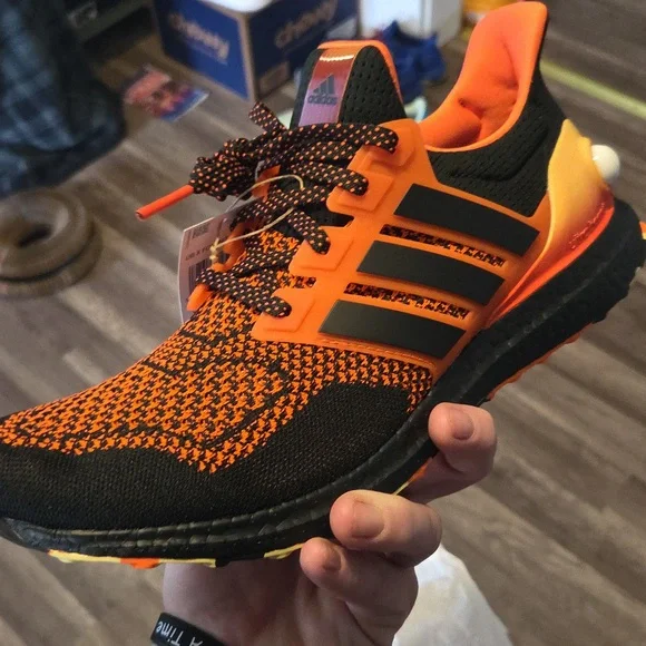 Ultraboost 1.0 Fortnite Colaboration - Picture 2 of 11